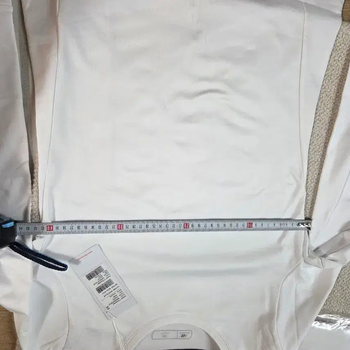 [SOLD OUT] 뉴발란스 여성용 긴팔 스포츠웨어 화이트