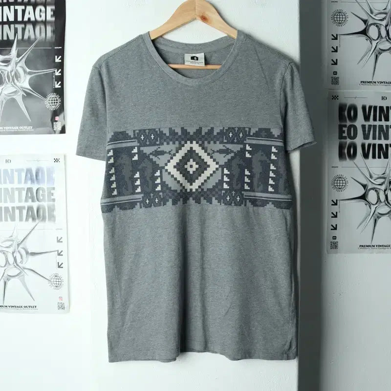 [BUNJANG] Beanpole Navajo Pattern T-shirt / W(XL) 빈폴 반팔 티셔츠 그레이 나바호패턴 유니크-17A00