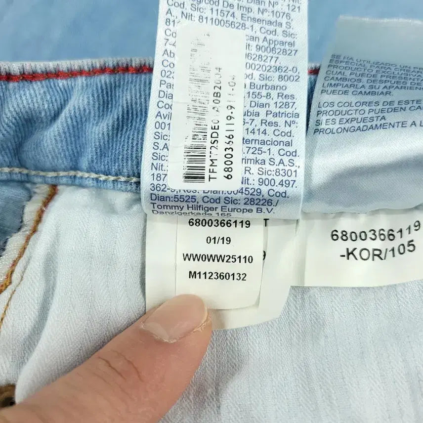[BUNJANG] Tommy Hilfiger A-Line Denim Skirt / 타미힐피거 연청워싱 레더탭 A라인 플레어 청 데님 스커트 치마 24