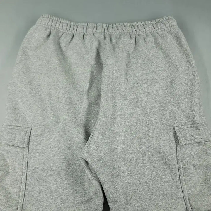 [SOLD OUT] 나이키 그레이 화이트 퓨추라로고 밴딩 기모 카고포켓 조거팬츠 스웻팬츠 트