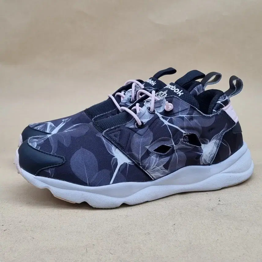 [BUNJANG] Reebok FuryLite Sneakers 250 / 리복 퓨리라이트 운동화250