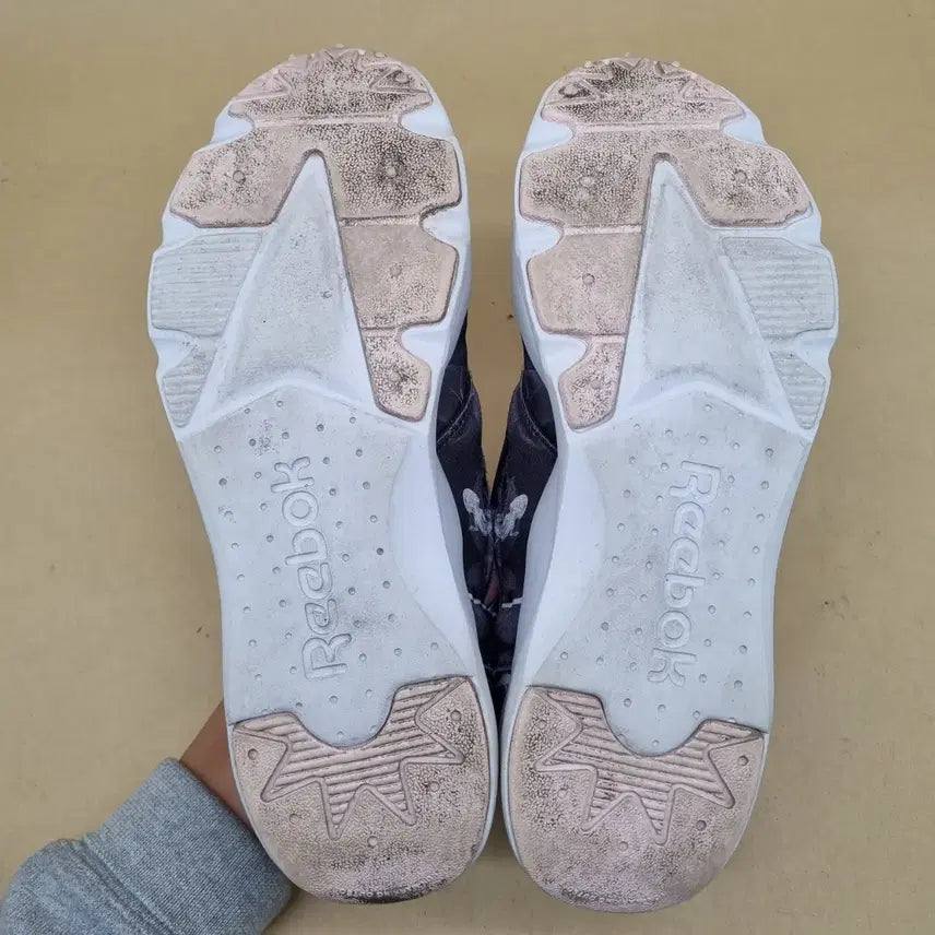 [BUNJANG] Reebok FuryLite Sneakers 250 / 리복 퓨리라이트 운동화250