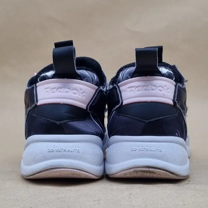 [BUNJANG] Reebok FuryLite Sneakers 250 / 리복 퓨리라이트 운동화250