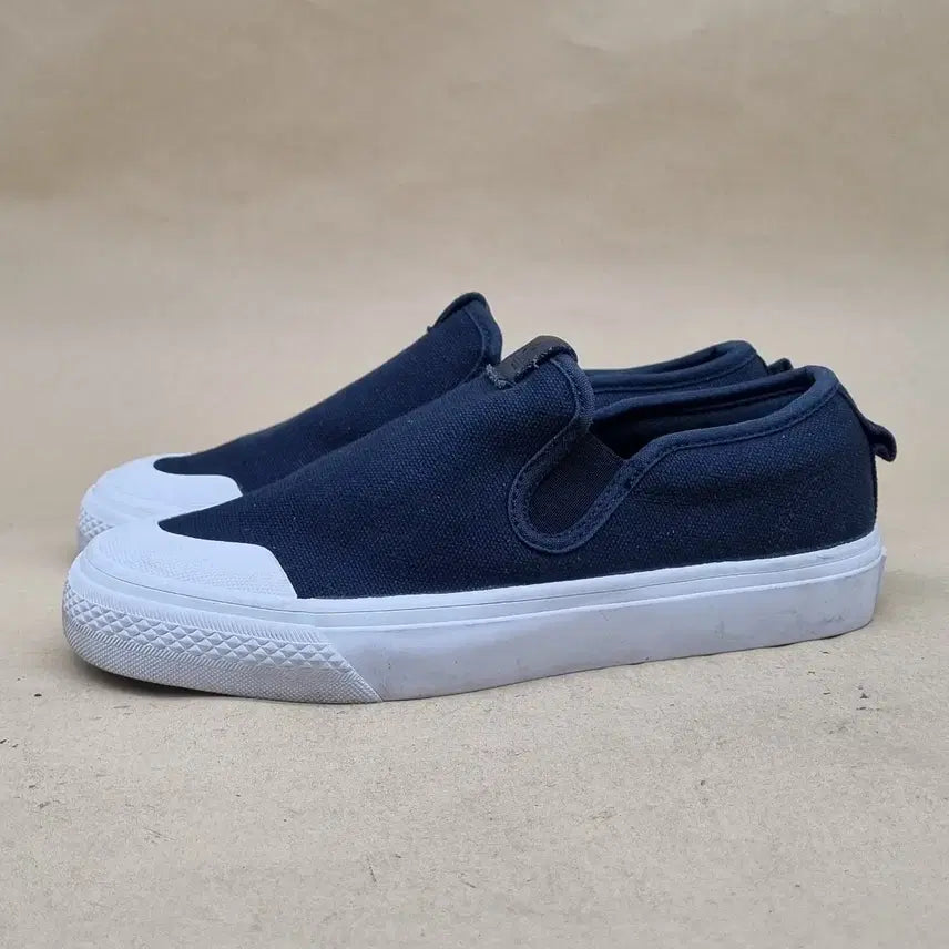 [BUNJANG] Adidas Nizza Slip-on 225 Sneakers / 아디다스 니짜 슬립온 225