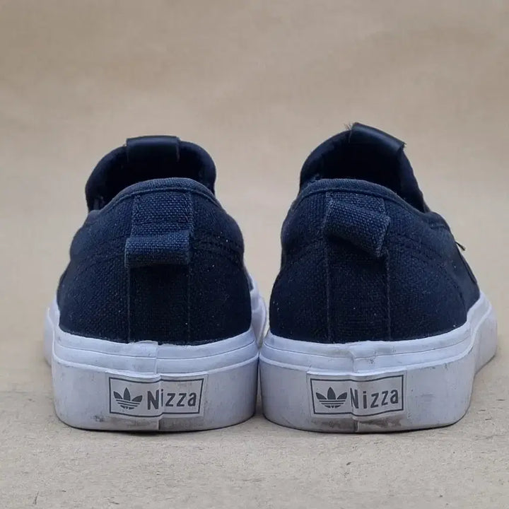 [BUNJANG] Adidas Nizza Slip-on 225 Sneakers / 아디다스 니짜 슬립온 225
