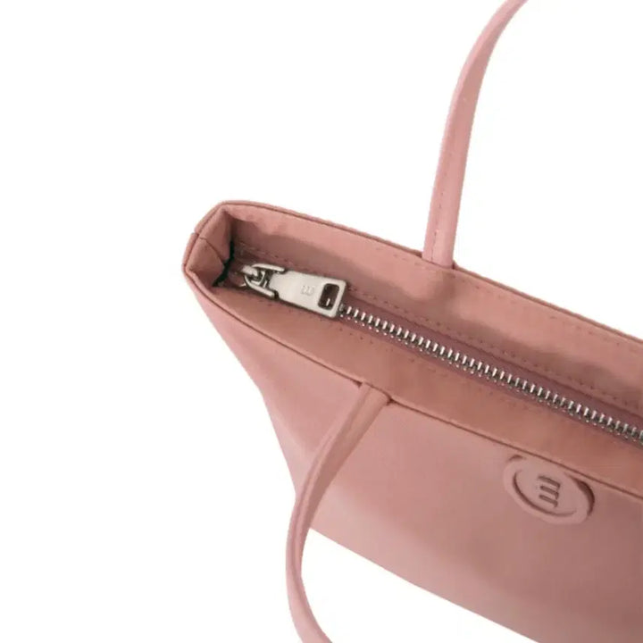 [BUNJANG] Minitmute Claw Mini Soft Pink Handbag / 미닛뮤트 클로 미니 소프트 핑크 핸드백