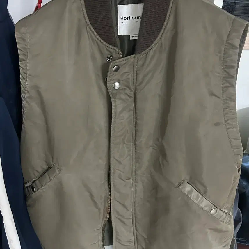 [BUNJANG] Holeesan Cooper Nylon Vest / 홀리선 베스트
