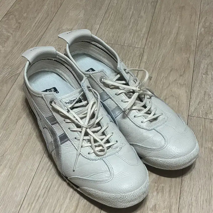 [BUNJANG] Onitsuka Tiger Mexico 66 White/Silver Sneakers / 오니츠카타이거 멕시코 66 흰/실버 255mm