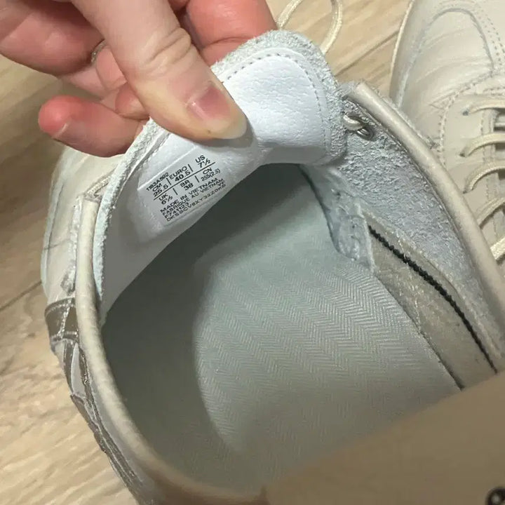 [BUNJANG] Onitsuka Tiger Mexico 66 White/Silver Sneakers / 오니츠카타이거 멕시코 66 흰/실버 255mm