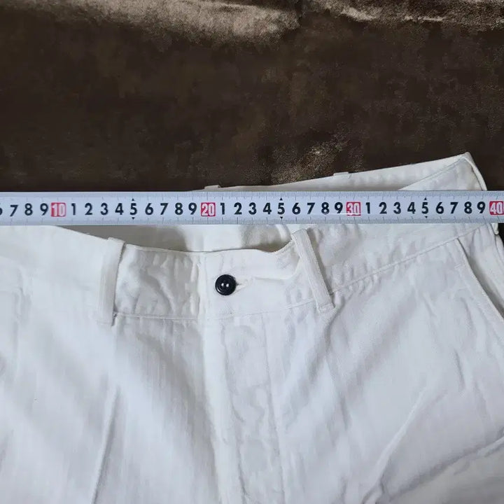 [BUNJANG] At Last &amp; Co Time Worn Clothing Time Worn Trousers Pants 32 White / 앳라스트앤코 엣라코 타임원클로딩 타임원 트라우저 바지 32 화이트