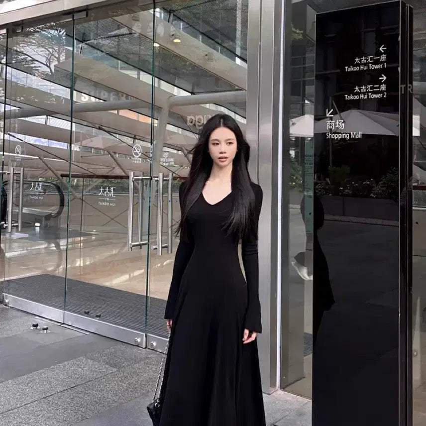 [BUNJANG] Black Long V-Neck Knit Dress / 블랙 롱 V넥 니트 원피스