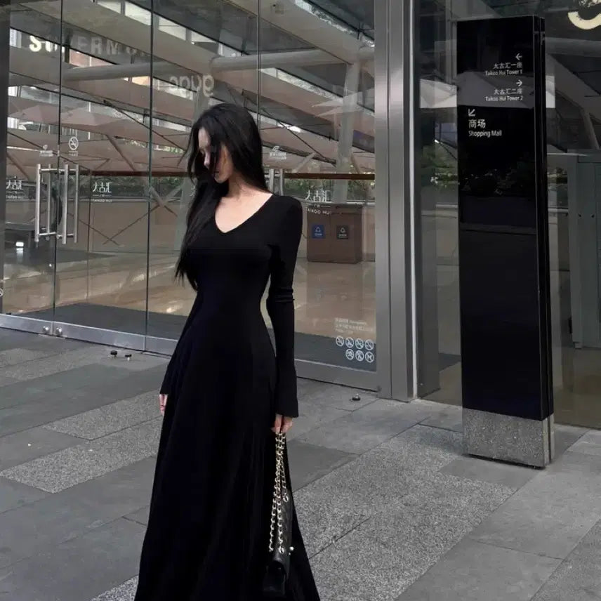 [BUNJANG] Black Long V-Neck Knit Dress / 블랙 롱 V넥 니트 원피스