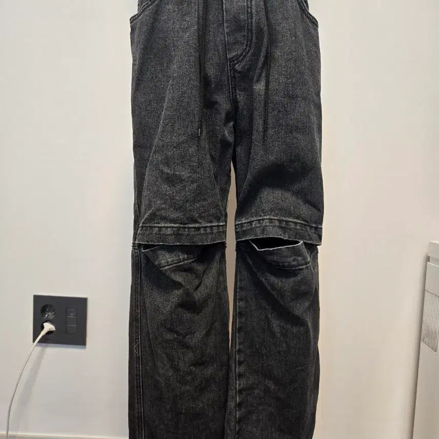 [BUNJANG] Black Washed Denim Cutout Pants / (L)블랙 워싱 데님 컷아웃  바지