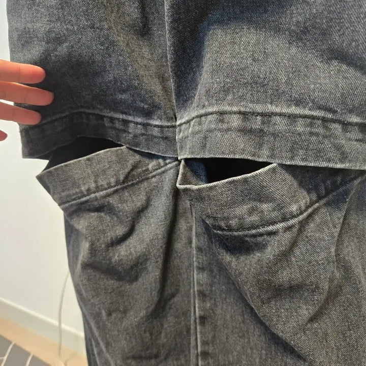 [BUNJANG] Black Washed Denim Cutout Pants / (L)블랙 워싱 데님 컷아웃  바지