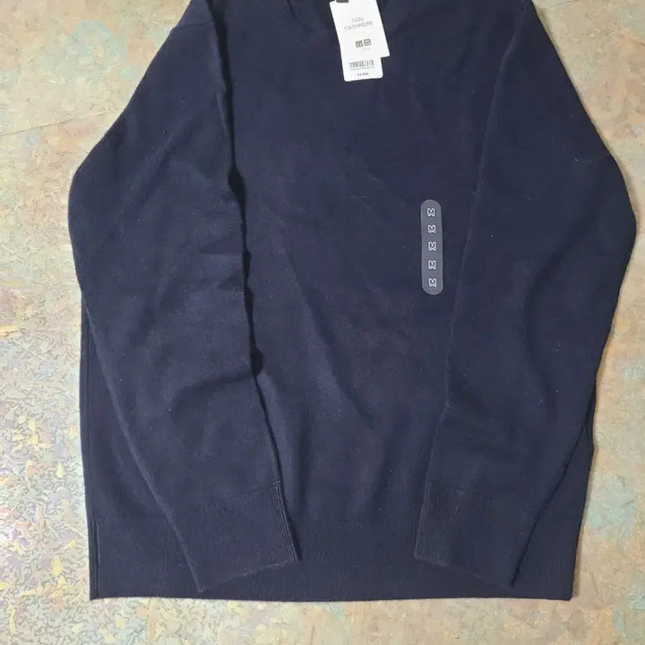 [BUNJANG] Uniqlo Cashmere Knit Sweater (Navy, Size M) / 유니클로 100% 캐시미어 니트 M 사이즈 네이비