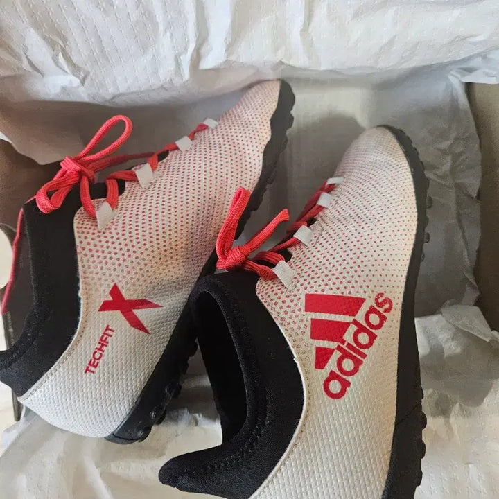 [BUNJANG] Adidas X 17.3 Tango TF Futsal Shoes / 210)정품 최상급 10만원넘게준 아디다스 엑스 17.3 탱고 TF 풋살