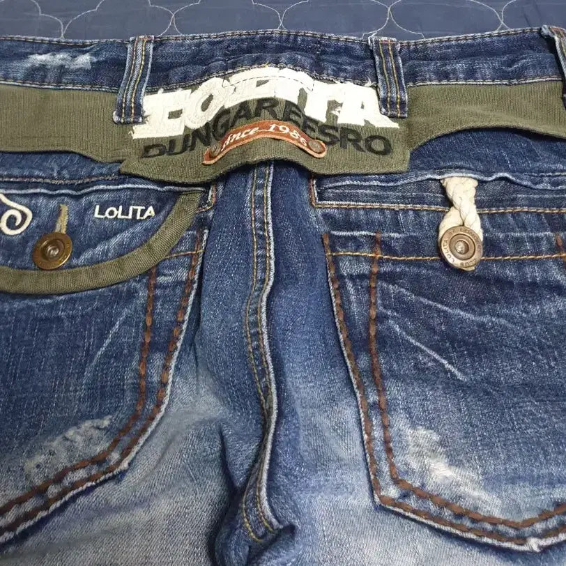 [BUNJANG] Vintage Lolita Jean Distressed Denim Pants / (빈티지) 로리타 진 에이징 워싱 7부 데님팬츠 블루 (M)