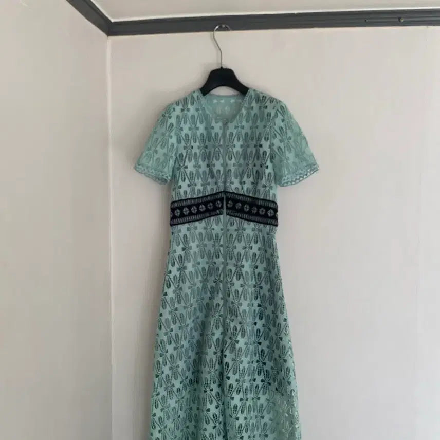 [BUNJANG] Sisley Lace Long Dress / 44 시슬리 봄 여신 레이스 롱 원피스.마쥬.산드로.레니본.랑방.오즈세컨