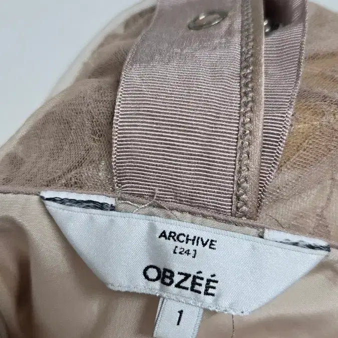 [BUNJANG] Obzee Lace Long Sleeve Blouse / 오브제 레이스 긴팔 블라우스