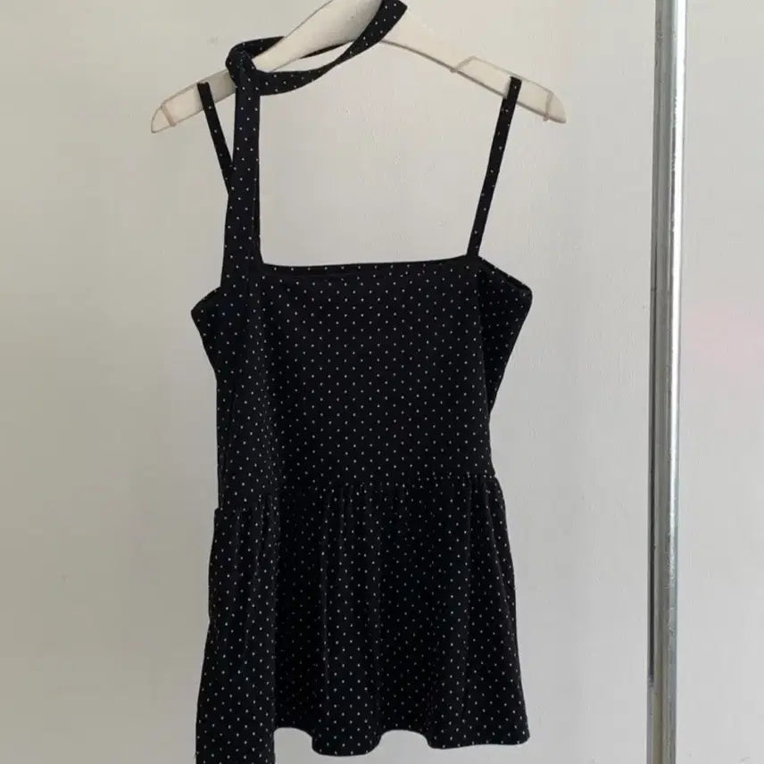 [BUNJANG] Layered Dot Vest Top / 도트 레이어드 나시 뷔스티에