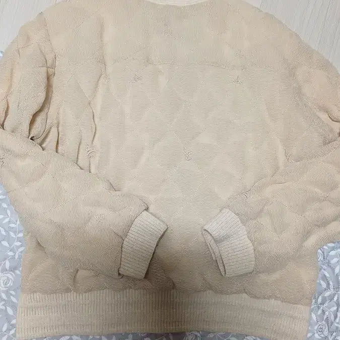 [SOLD OUT] MINE 마인 아이보리 펀칭 가디건