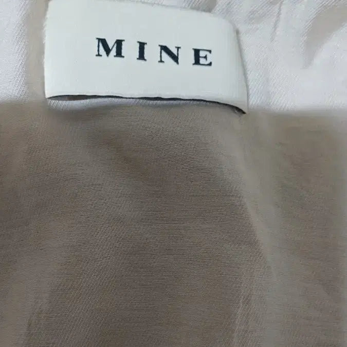 [SOLD OUT] MINE 마인 아이보리 펀칭 가디건