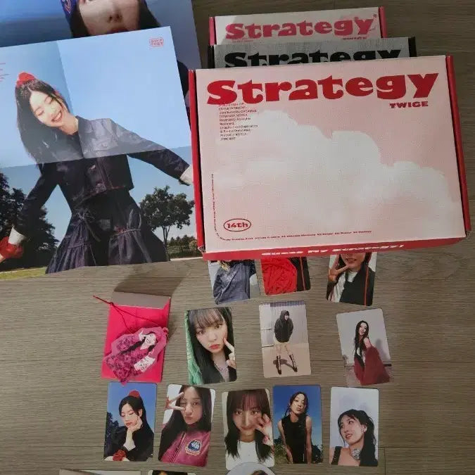 [BUNJANG] TWICE Strategy Album Bundle Set / 트와이스 Strategy 앨범 + 포토카드 굿즈