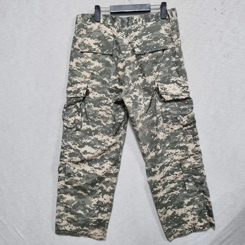 [SOLD OUT] 밀리터리 디지털 팬츠 남33인치ㅡ0318