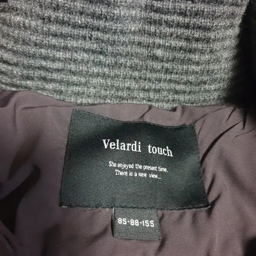 [BUNJANG] Belladitouch Fox Fur Goose Down Slim Fit Long Padded Jacket / 벨라디터치 폭스퍼 구스다운 슬림핏 롱패딩 다크브라운 (55)