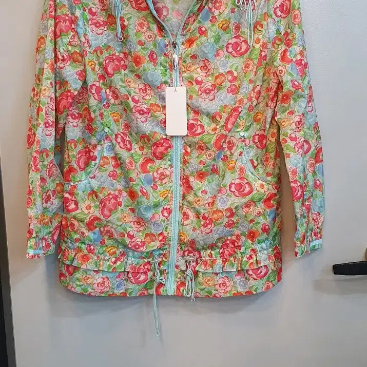 [SOLD OUT] 오일릴리 플라워 바람막이S