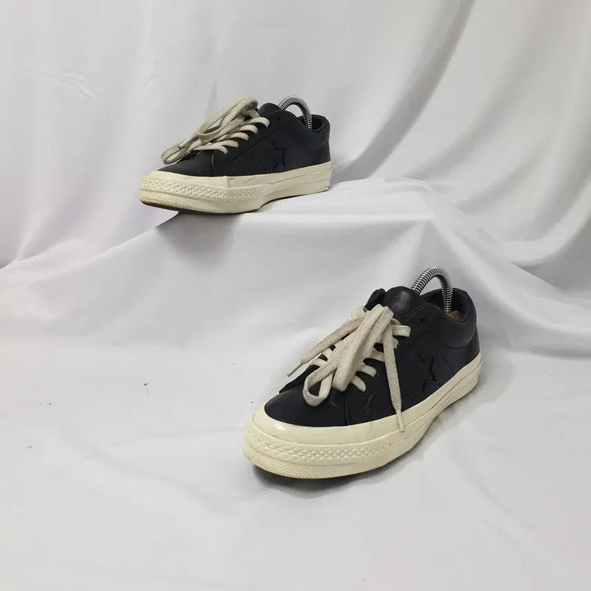[BUNJANG] Vintage Haseo Converse One Star Leather Low Black Sneakers / 빈티지하서 220 컨버스 원스타 레더 로우 블랙 스니커즈