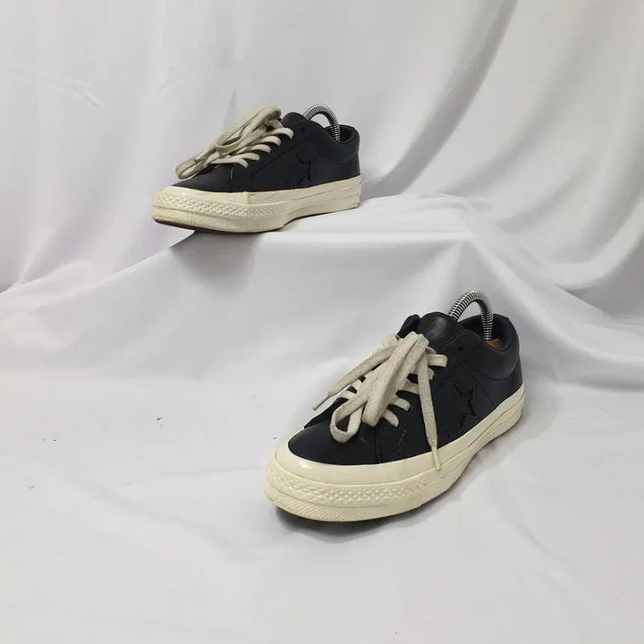 [BUNJANG] Vintage Haseo Converse One Star Leather Low Black Sneakers / 빈티지하서 220 컨버스 원스타 레더 로우 블랙 스니커즈