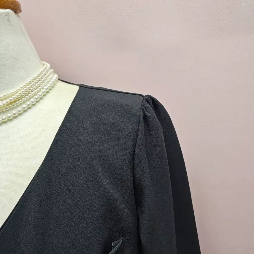 [BUNJANG] PEARL Gold Point Black Dress / PEARL 금장포인트 원피스