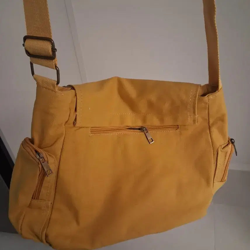 [BUNJANG] Totoro Yellow Messenger Bag / 토토로 더플백 메신저백 이웃집토토로굿즈 가방 크로스백