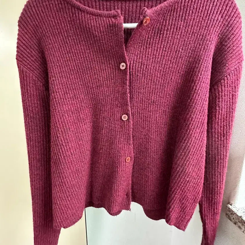 [BUNJANG] Red Ribbed Round Neck Cardigan / 골지 봄 가디건