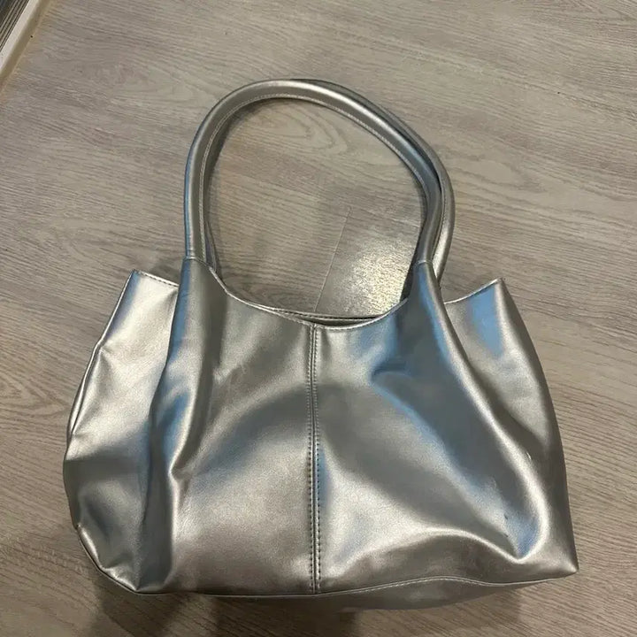 [BUNJANG] Silver Handbag / 실버백