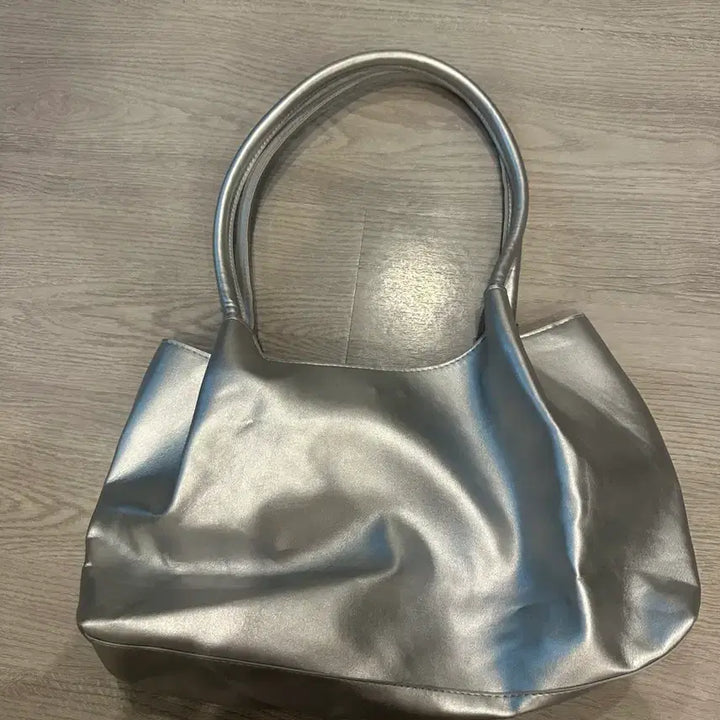 [BUNJANG] Silver Handbag / 실버백