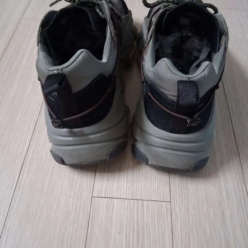 [BUNJANG] Ash Ugly Sneakers Khaki/Brown / 아쉬 어글리 운동화 카키/브라운