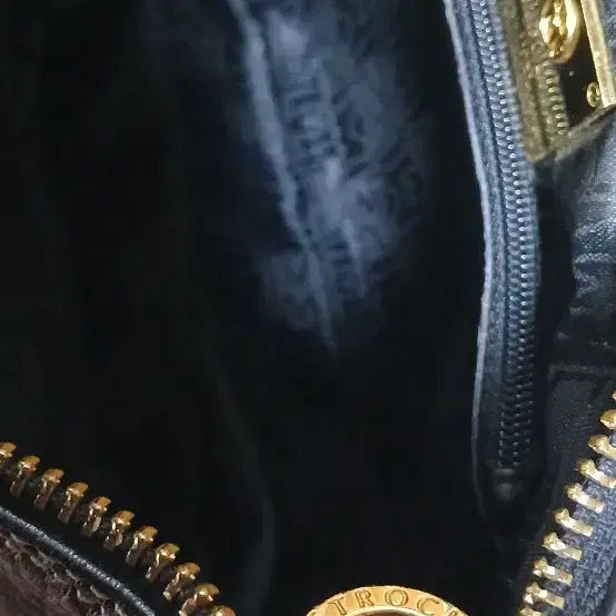 [BUNJANG] Metrocity Black Leather Mini Shoulder Bag / 메트로시티 블랙 가죽 미니 숄더백