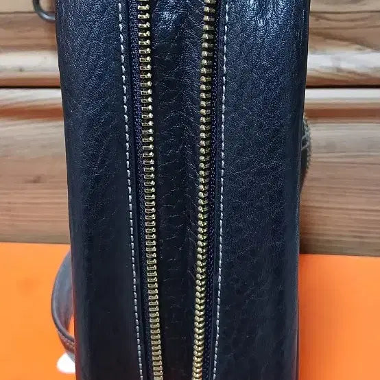 [BUNJANG] Metrocity Black Leather Mini Shoulder Bag / 메트로시티 블랙 가죽 미니 숄더백