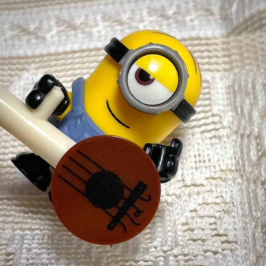 [BUNJANG] Mega Bloks Minions Stuart Guitar Building Block / 슈퍼배드 미니언 미니언즈 스튜어트 기타 메가 블럭 블록 3 레고 미니