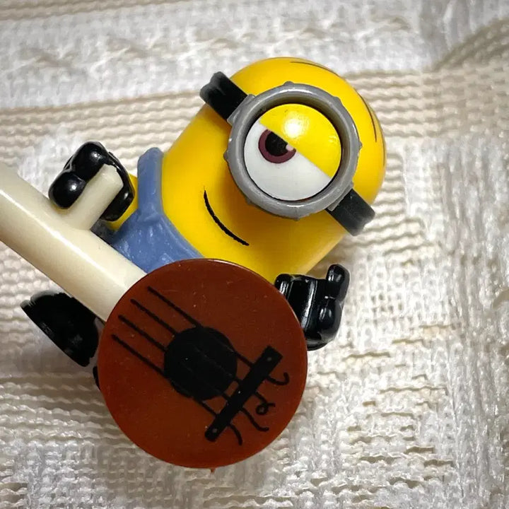[BUNJANG] Mega Bloks Minions Stuart Guitar Building Block / 슈퍼배드 미니언 미니언즈 스튜어트 기타 메가 블럭 블록 3 레고 미니