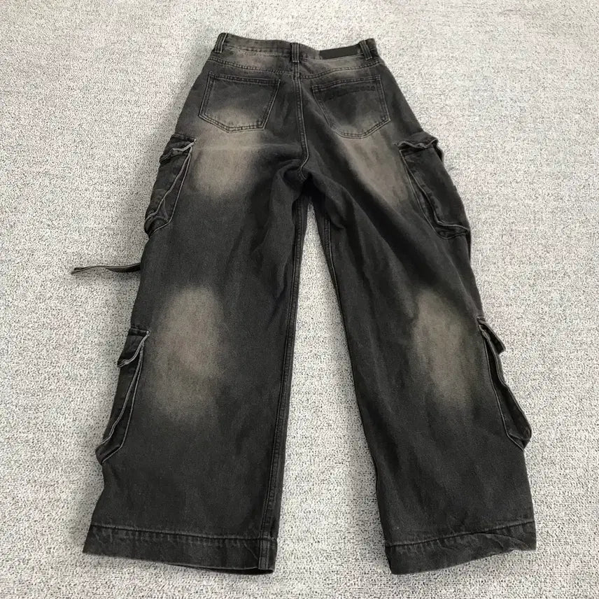 [BUNJANG] Urban Dress Multi-Pocket Black Denim Cargo Pants / 어반드레스 멀티포켓 흑청 카고 팬츠