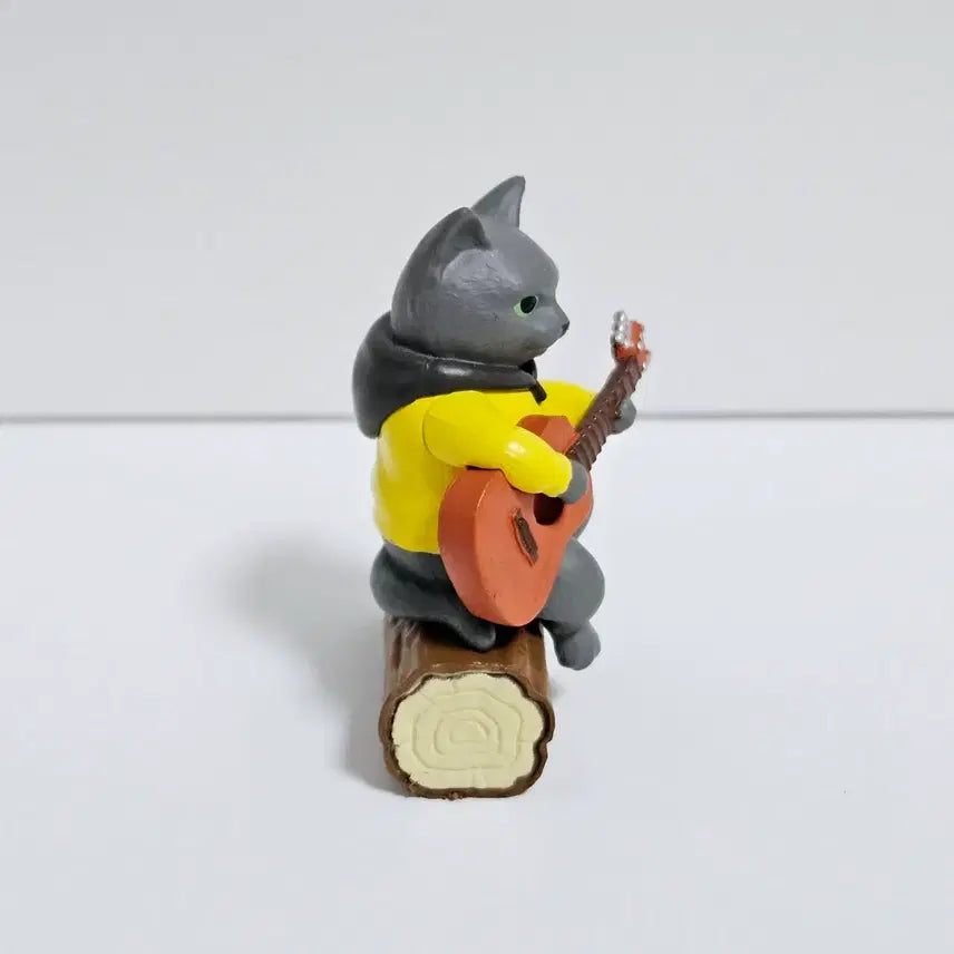 [SOLD OUT] YELL 모닥불 캠핑 고양이 가챠 러시안 블루