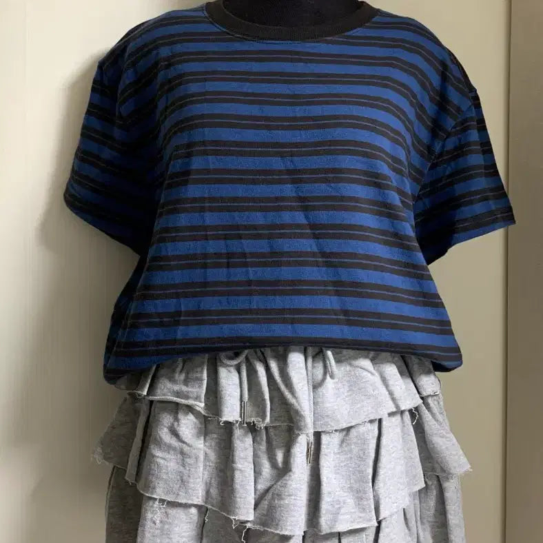 [BUNJANG] Grow By Button Striped T-shirt and Ruffle Skirt Set / [ 새상품 ] 단가라 반팔 티셔츠 + 캉캉스커트 SET