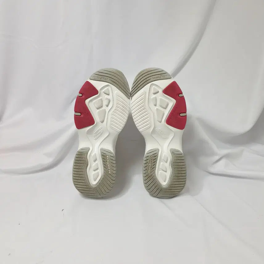 [BUNJANG] Skechers Arch Fit Delight 4.0 Sneakers / 빈티지하서 220 스케쳐스 딜라이트 4.0 아치핏 스니커즈