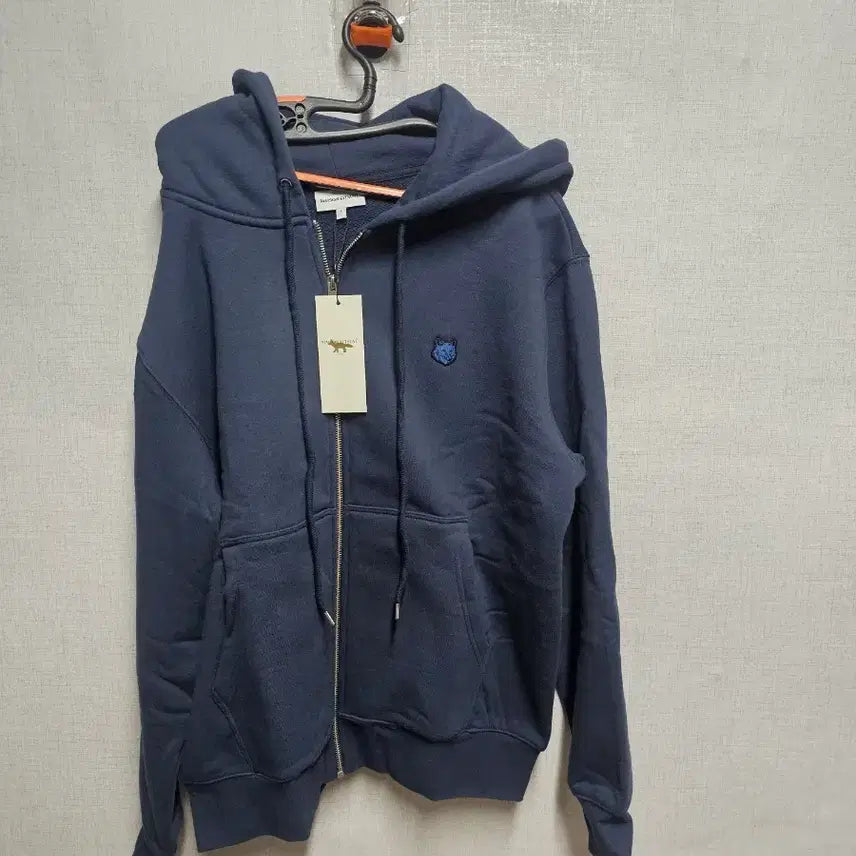 [SOLD OUT] 메종키츠네 네이비 폭스 자수 후드집업L100-105