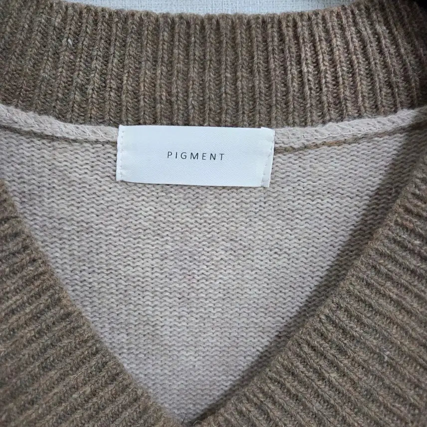 [SOLD OUT] 피그먼트 여성 브이넥 니트 베스트 브라운 F JJ350