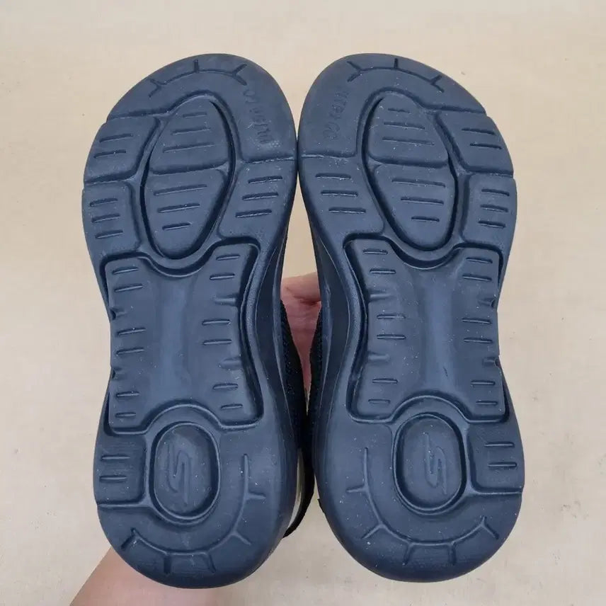 [SOLD OUT] 스케쳐스 아치핏 여성샌들220