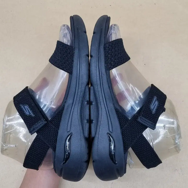 [SOLD OUT] 스케쳐스 아치핏 여성샌들220
